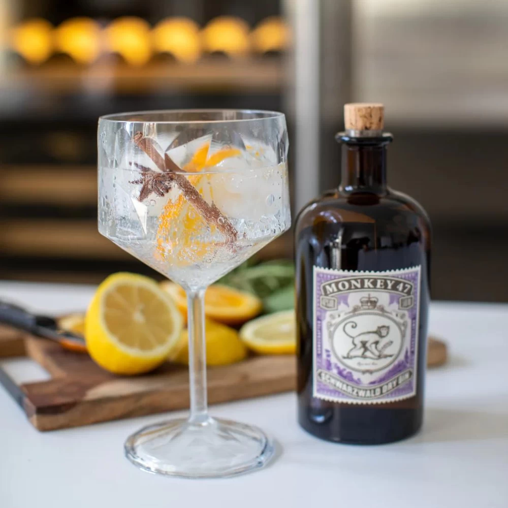 Koziol Superglas Unbreakable Clear Gin & Tonic Glass 4 Koziol Superglas Unbreakable Clear Gin & Tonic Glass - Image 2